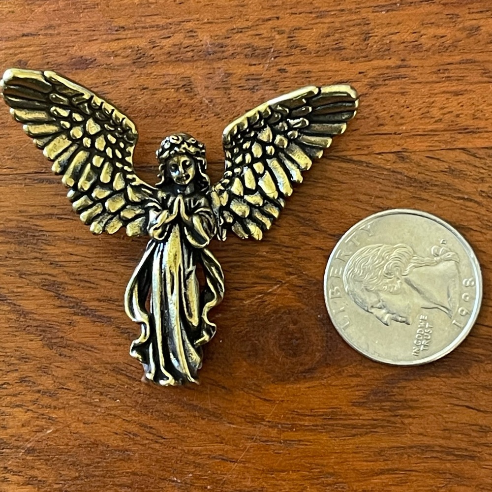 Angel - Picture 6 of 6